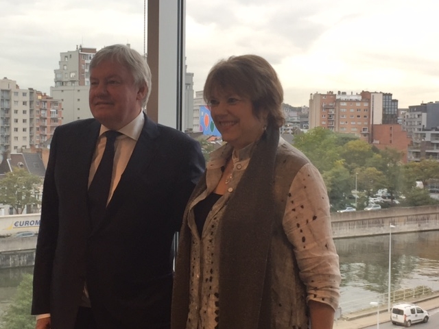 M. Jean-Claude Marcourt, Vice-Président et Ministre de l'Enseignement supérieur, de la Recherche et des Médias de la Communauté française de Belgique, et Mme Hélène David, Ministre responsable de l'Enseignement supérieur. Rencontre à Bruxelles le 3 octobre 2017 (Crédit-photo: DGQB)