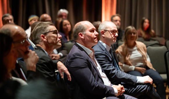 © Frédéric Lavoie Photographe M. Bruno Marchand, Maire de Québec, M. Philippe Close, Maire de Bruxelles et M. Yann Gall, Délégué général